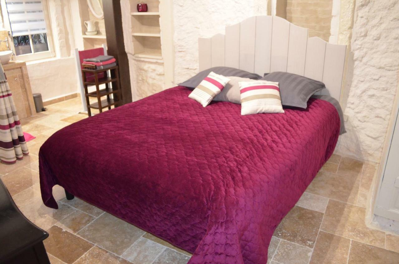 Holiday home Les Troglos De L'echeneau *